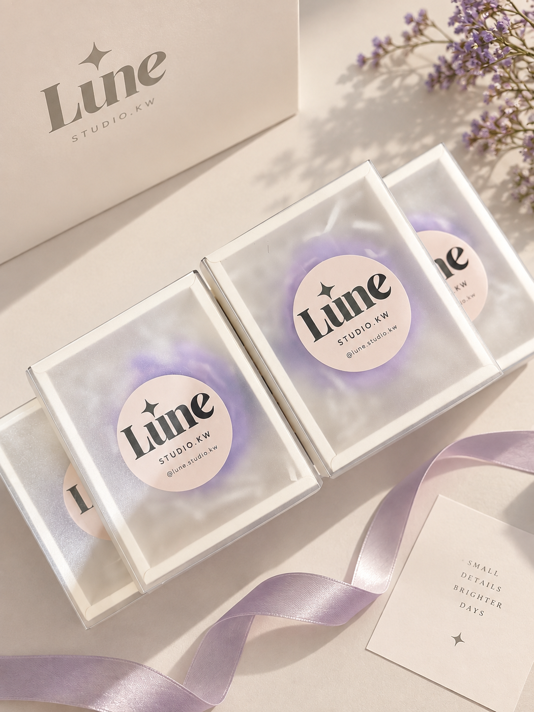 Lune candles giveaways