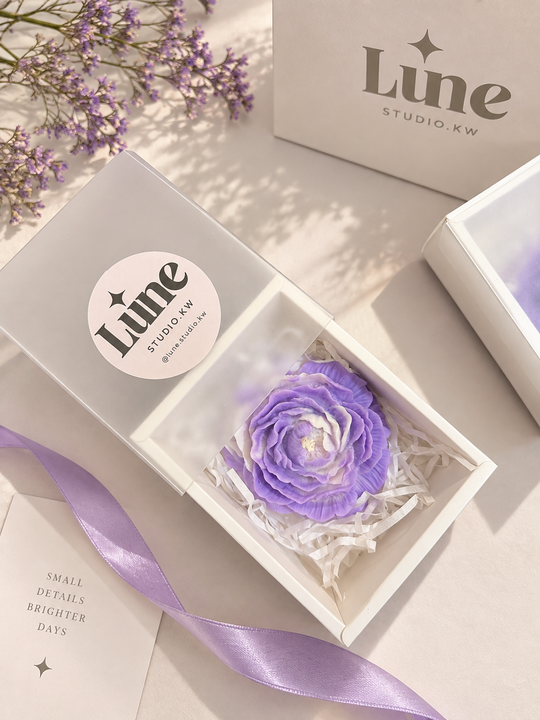 Lune candles giveaways