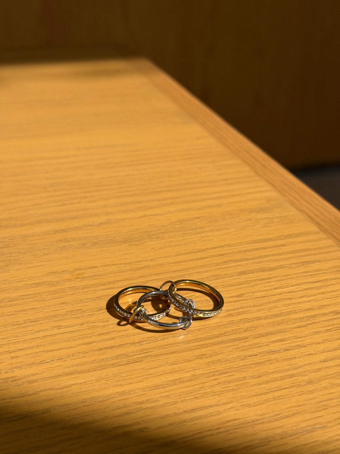 Linked Ring